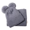 Zimní pletená čepice + nákrčník - šedá s bambulkami