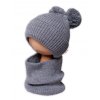 Zimní pletená čepice + nákrčník - šedá s bambulkami