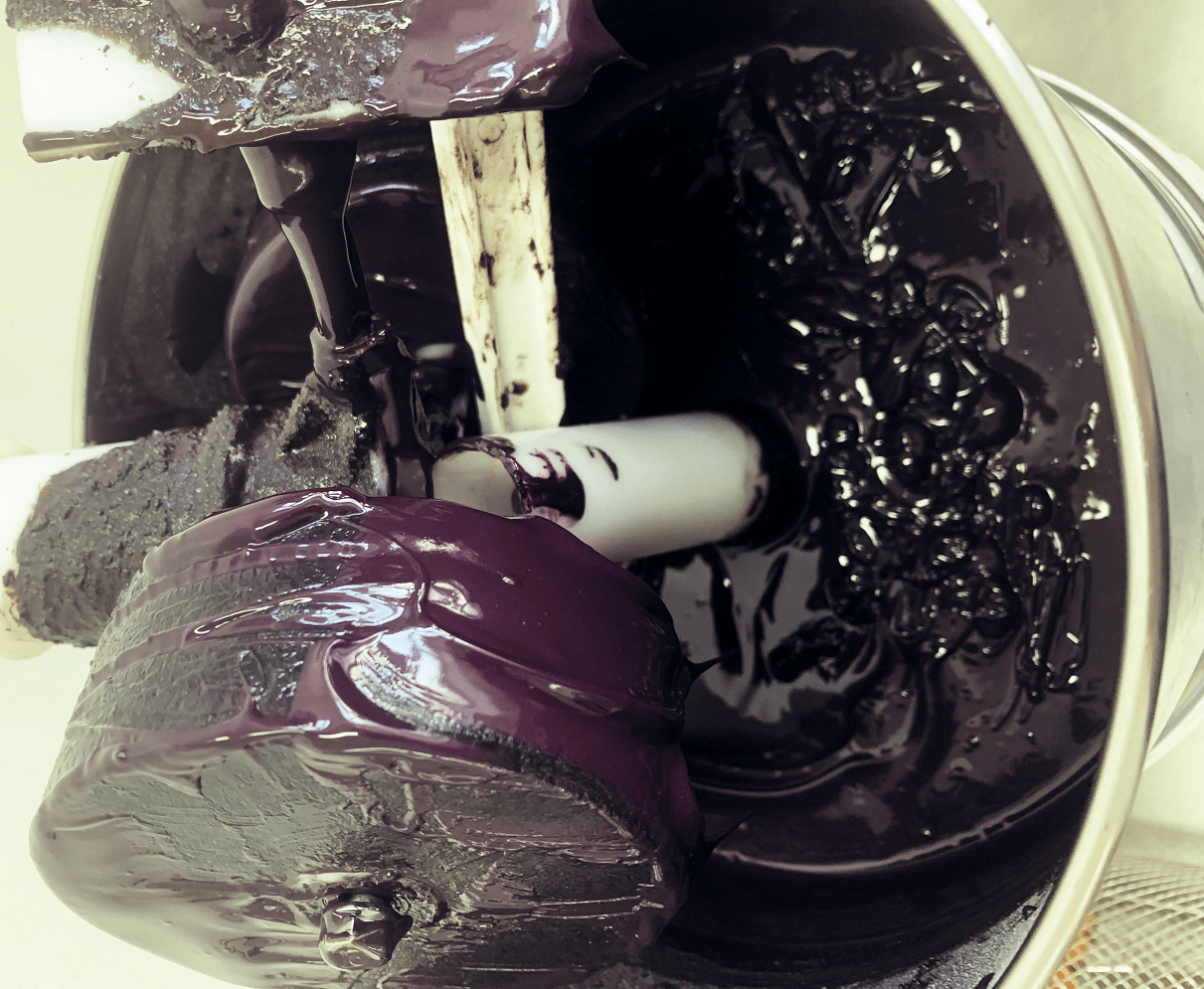 DONKEY PURPLE (Alkalická Oslí darkmilk s bambusovou solí) -50g (NAIVE)