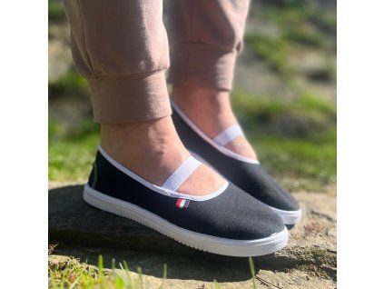 Dámské cvičky černé CF73