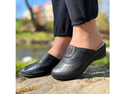 Dámské nazouváky černé 3307-1