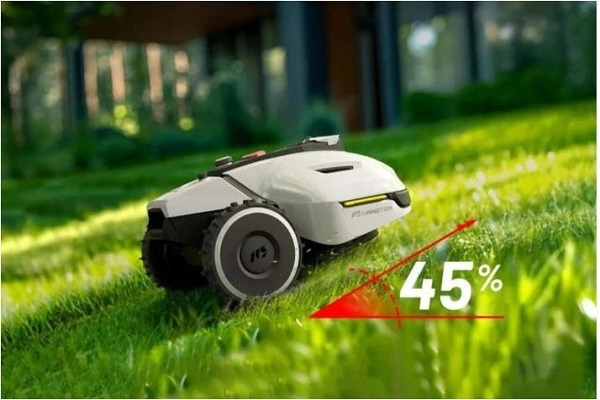 Robotické kosačky Mammotion: LUBA 2 AWD a YUKA