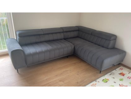 b0ba9a8a 69b5 44b2 a05c ce972ba83c47