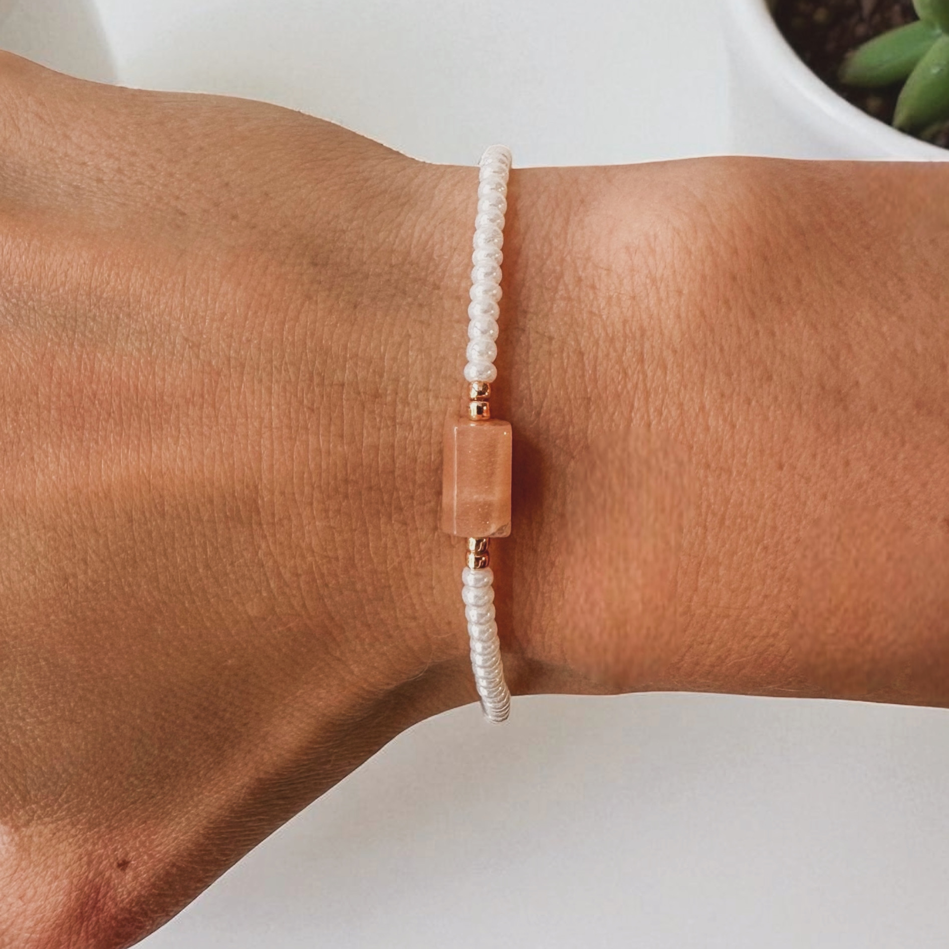 Náramek Sunstone Saga 2 Rose Gold na slunci