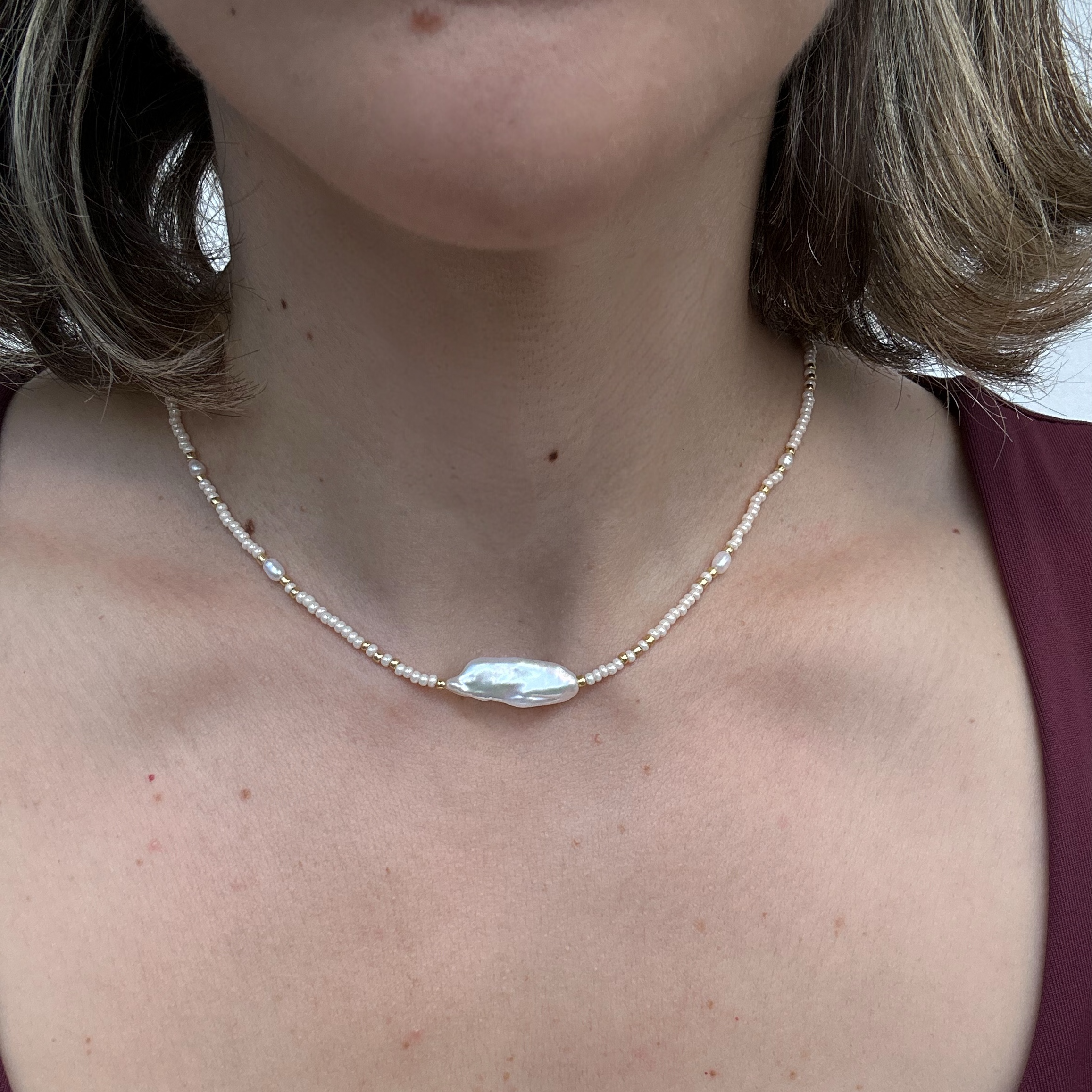 Náhrdelník Síla - detailní pohled na modelce