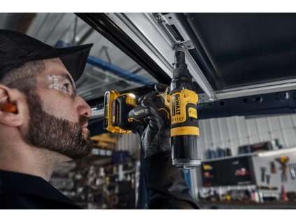 Nitovačka do 4,8mm 18V XR bez AKU Tstak DEWALT DCF403NT