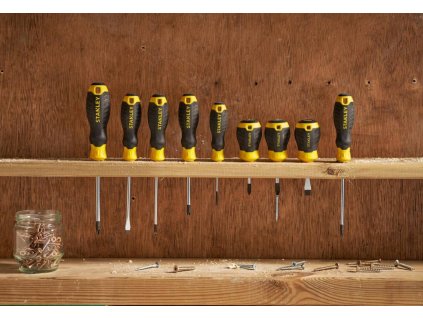 Skrutkovač CushionGrip plochý Parallel 3,5x75mm STANLEY STHT16152-0