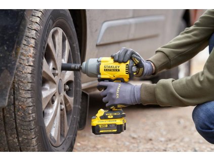 Uťahovač rázový 1/2" 949Nm FatMax® V20 18V bez AKU FATMAX SFMCF940B