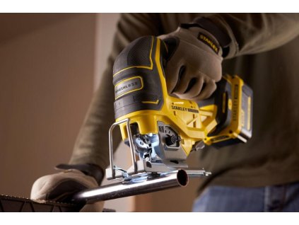 Píla priamočiara V20 FatMax® 18V 2x4.0Ah kufrík FATMAX SFMCS650M2K