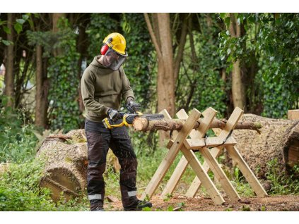 Píla reťazová AKU 18V FatMax® V20 30cm 1x4.0Ah bezuhlíková FATMAX SFMCCS730M1