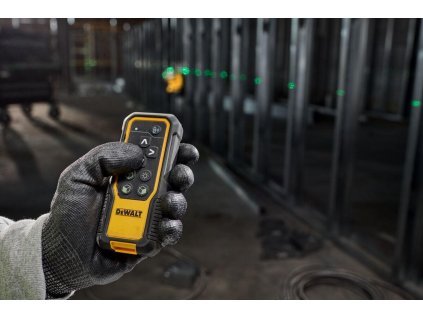 Laser čiarový 3x360° zelený laser s dialkovým ovládaním 18V kufor bez aku DEWALT DCLE34035B