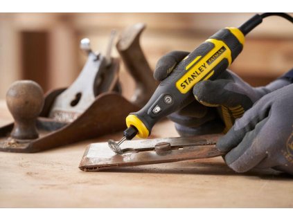 Brúska priama Aku FATMAX® V20 18 V bez batérie a nabíjačky FATMAX SFMCE030B