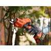 Nožnice na konáre 18V, 1x2,0Ah batéria Black and Decker BCPP18D1
