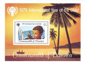 Dominica 1979 / 0629 Bl. 55 / Medzinárodný rok detí **