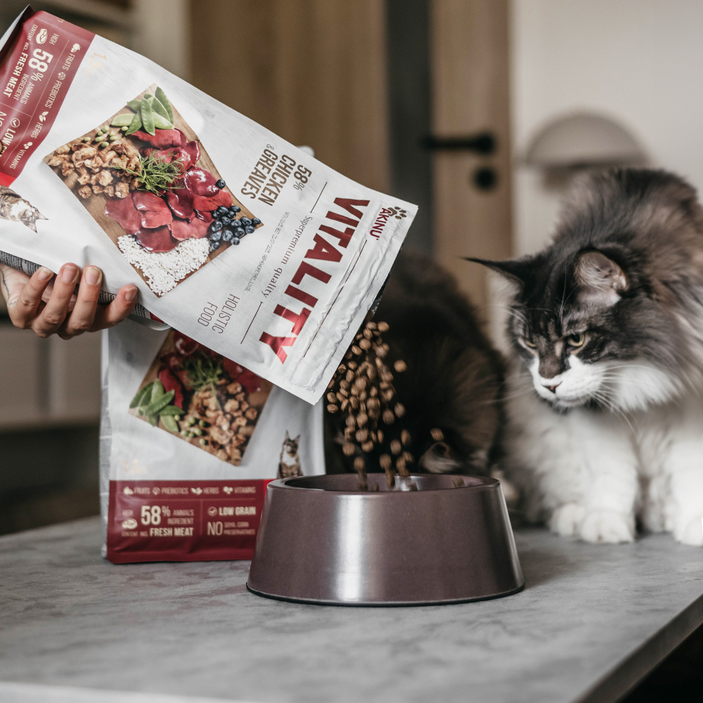 Akinu VITALITY cat sterilised chicken & Greaves 1,5kg Obrázek