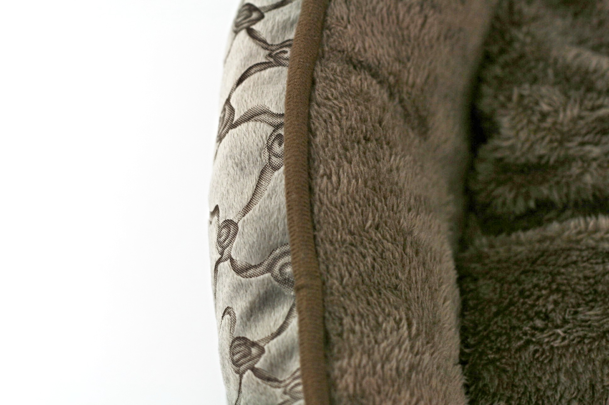 Akinu AK Pelech BRONZ 4hran. M-75x58x19 Obrázek