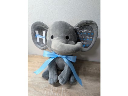 Plyšový slon s údaji děťátka