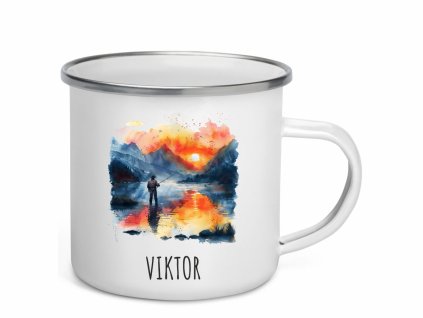 Smaltovaný plecháček s akvarelovým motivem rybáře na horském jezeře při západu slunce, personalizovaný jménem.