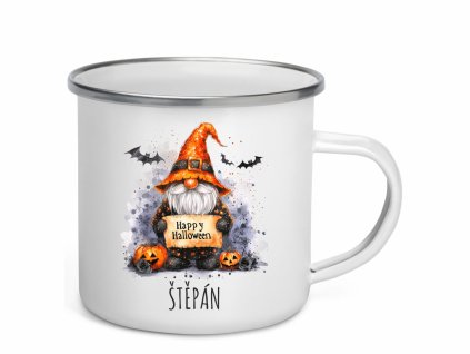 Smaltovaný plecháček s motivem trpaslíka v oranžovém klobouku a nápisem "Happy Halloween", obklopený dýněmi. Personalizovaný se jménem.