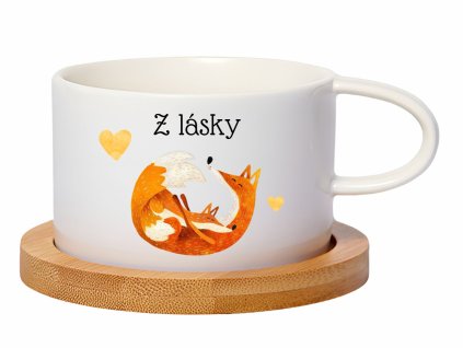 Keramický hrnek s motivem lišek v objetí, nápisem „Z lásky“ a jemnými srdíčky, doplněný o bambusovou podložku. Perfektní valentýnský dárek.
