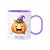 Plastový hrnek s veselou dýní v kouzelnickém klobouku a malým pavoukem, Halloween edice.