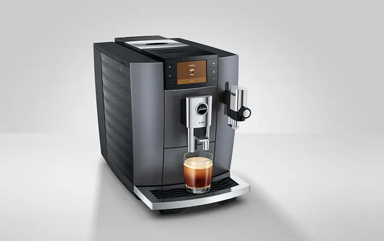 JURA E10 – moderní elegance