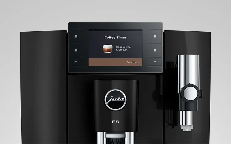 JURA E8 Piano Black – displej a chytré funkce