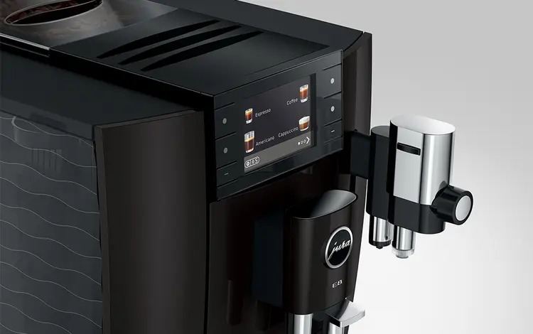 JURA E8 Piano Black – elegantní design