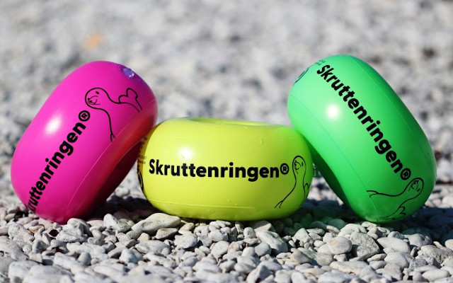 Revolučná pomôcka na učenie plávania pre maličké deti