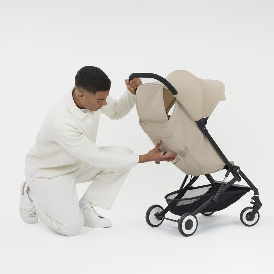 Cybex Agis - Nastavenie sklonu jednou rukou