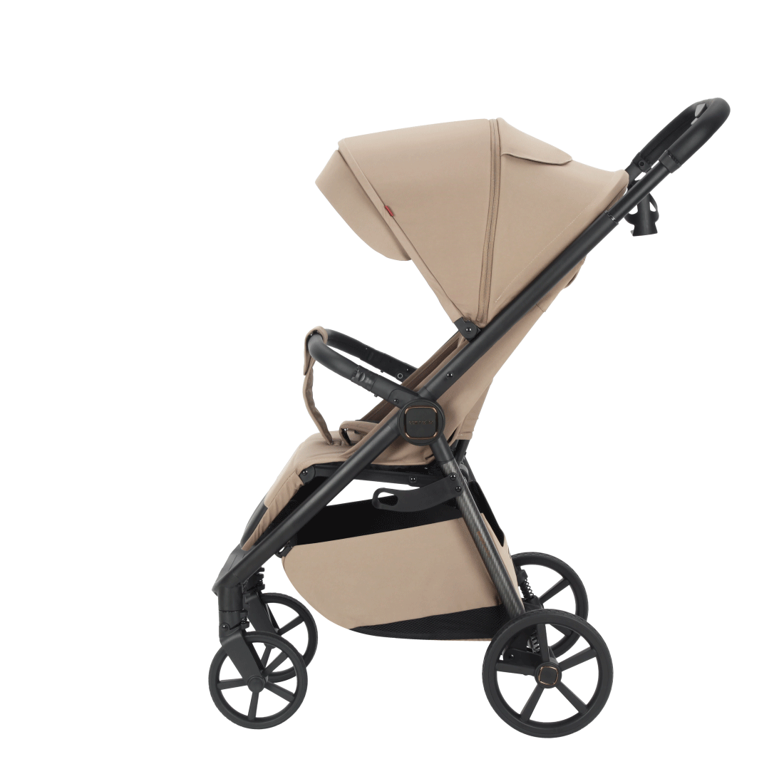 Skladanie kočíka Carrello Bravo Carbon
