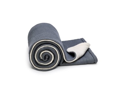 pletena deka winter dark grey waves 2