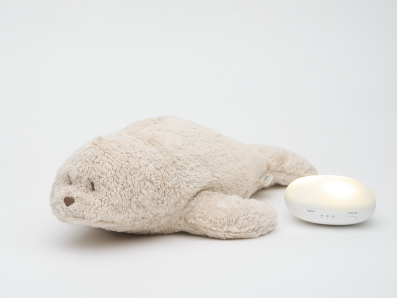 E-shop MOONIE Uspávačik Tuleň Organic Sand