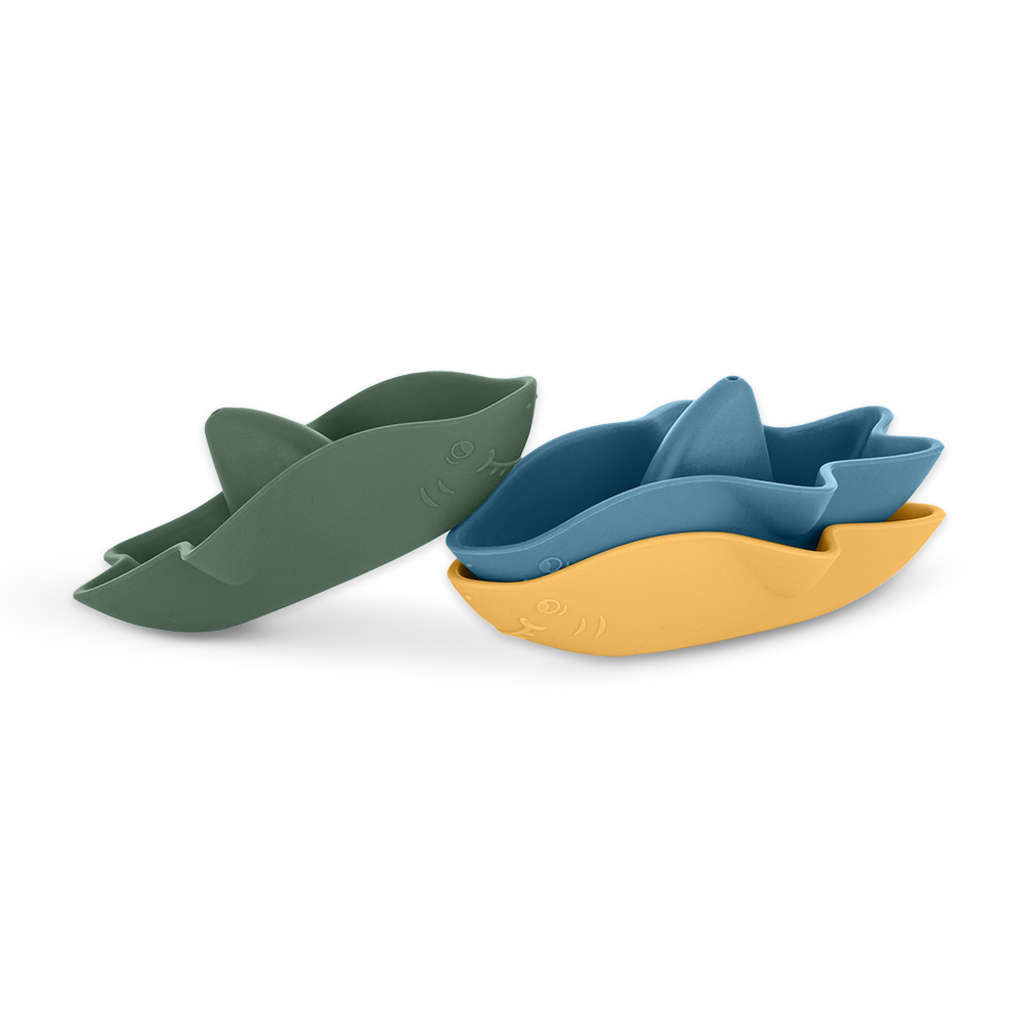 E-shop PETITEMARS PETITE&MARS Hračky silikónové do vody Sharks 6m+