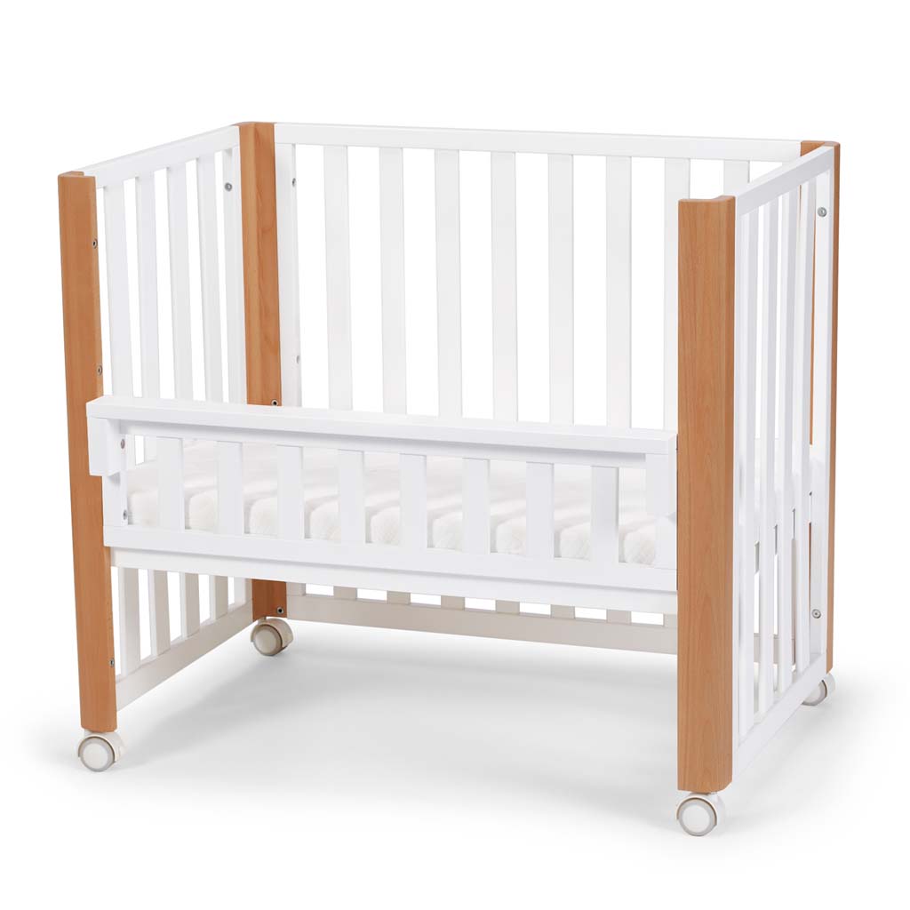 E-shop KINDERKRAFT SELECT Postieľka drevená Koya s funkciou ohrádky vrátane matraca White, Premium