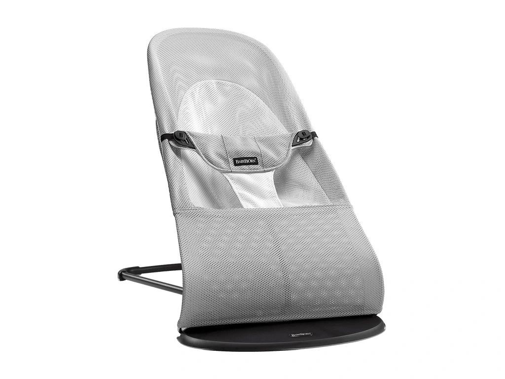 E-shop Baby Bjorn lehátko Balance Soft Silver/White Mesh