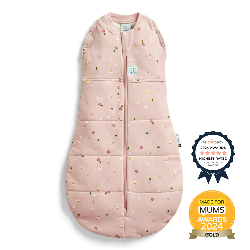 E-shop ERGOPOUCH Zavinovačka a vak na spanie 2v1 Cocoon Daisies 6-12 m, 8-10 kg, 2,5 tog
