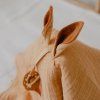 BIBS Kangaroo maznacik z BIO bavlny desert sand square