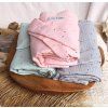 10710 4 letna deka pinkie muslin light pink