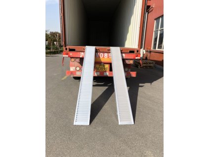Nájezdová rampa s vysokou nosností, 4500kg/pár