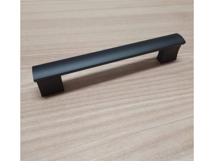 b9b5f853 b0c2 42b2 bc59 b0652a9a369e lrg