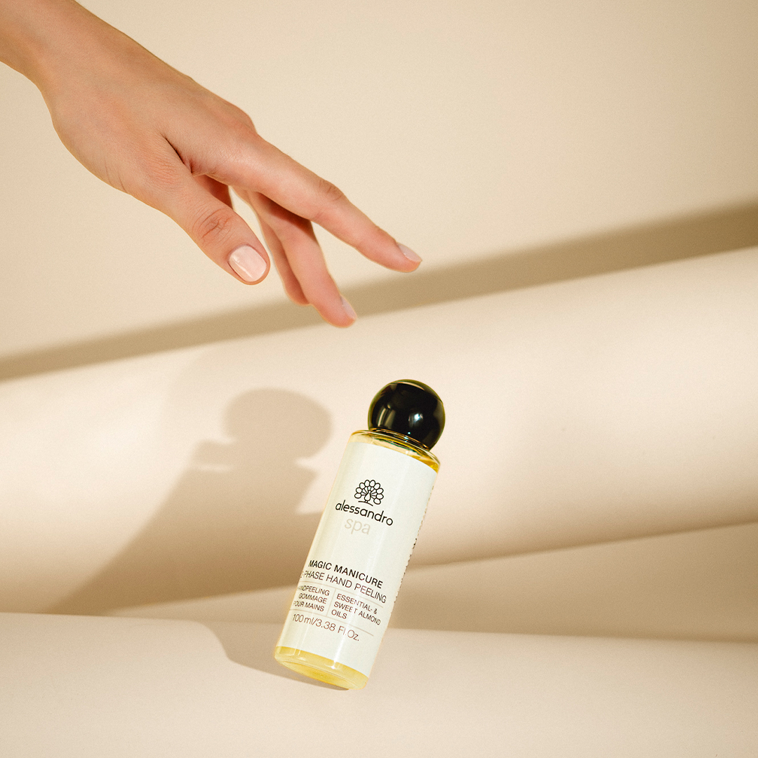 Peeling nehtů: Tajemství zdravých a krásných rukou! 💅✨