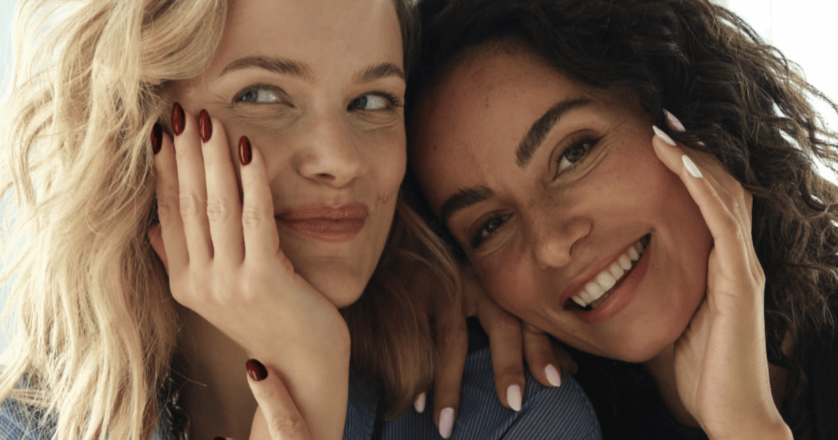 Podzimní trendy barvy na nehty: 5 odstínů inspirované NYFW, které musíš vyzkoušet