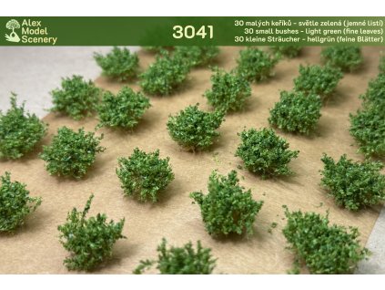 30 malých keříků - světle zelená (jemné listí)