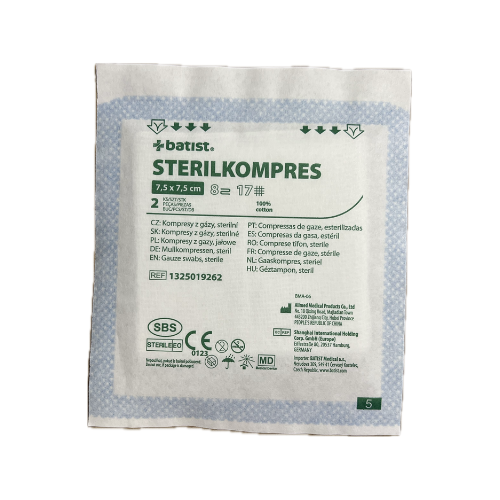 BATIST Gázový kompres, 8 nití, 17 vrstev, 7,5x7,5 cm, sterilní 1 ks ( 2ks/blistr)