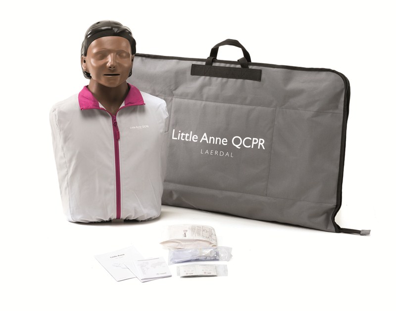 Laerdal Medical Little Anne QCPR resuscitační figurína dark