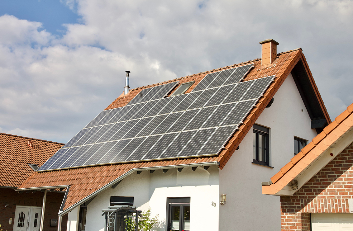 dům s fotovoltaickou střechou