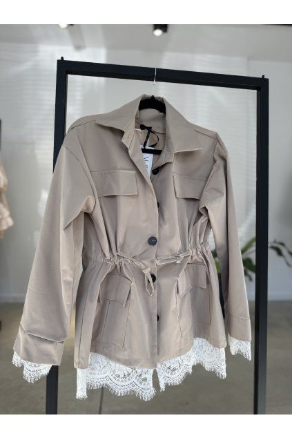 TRENCH COAT S ČIPKOU