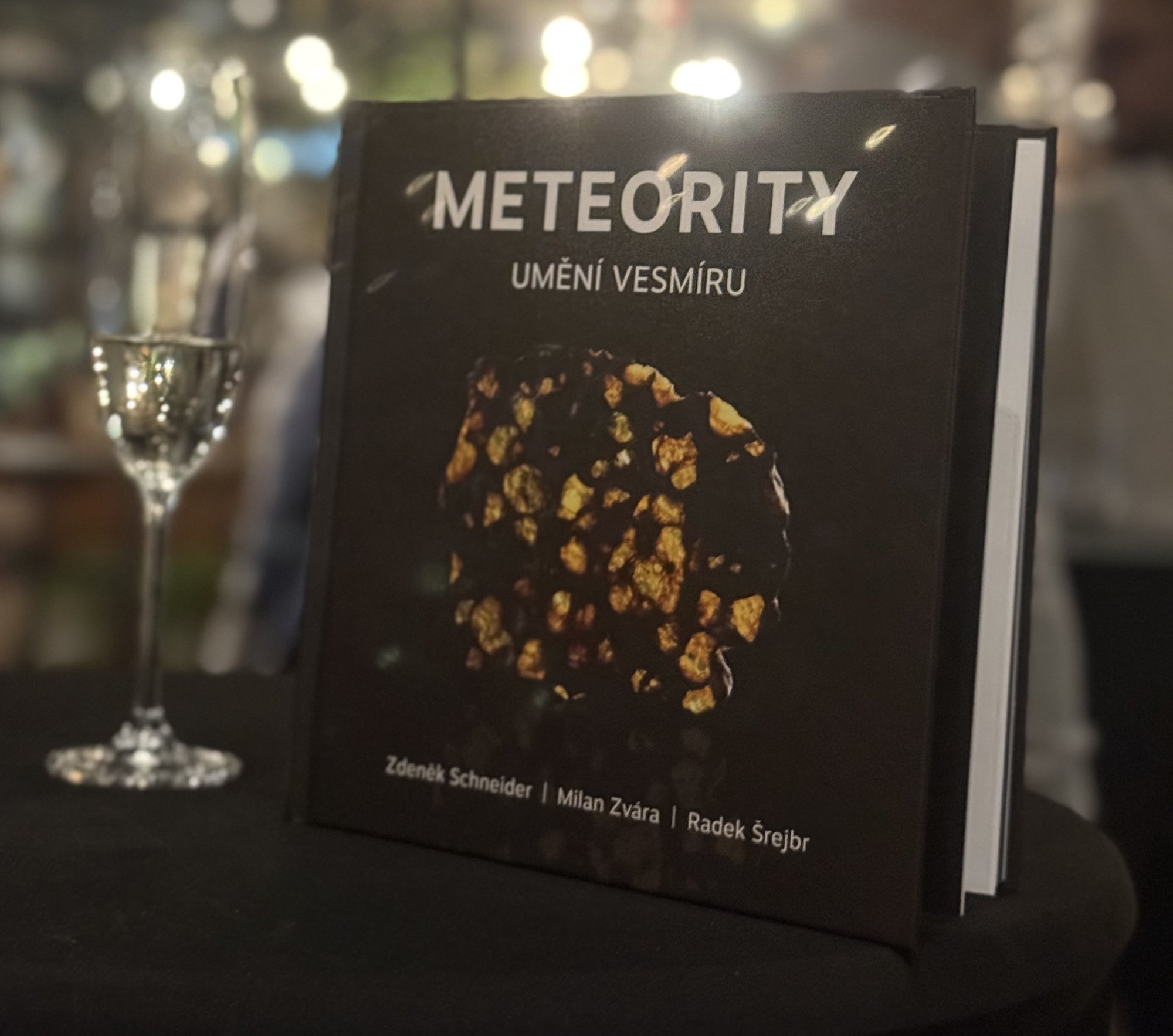 A New Czech Book Brings the World of Meteorites to Life