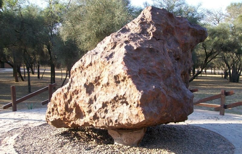 campo_del_cielo_meteorite__el_chaco_fragment__s_150-1